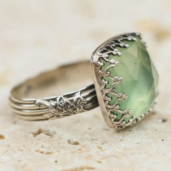 925 Sterling Silver Plated Moonstone Ring - Picture 2 of 3